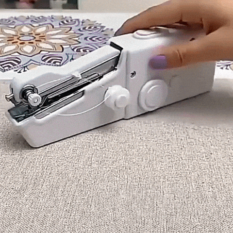 Maquina De Coser Mano Portatil Pilas Compacta Para Viaje